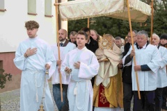 image011